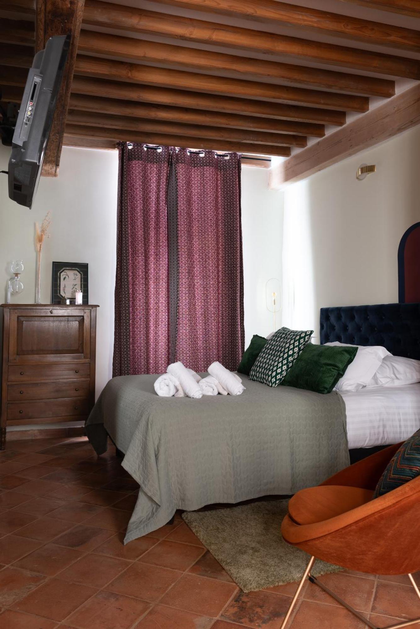 La Maison D'En Bas Des Seigneurs كوكورون الغرفة الصورة
